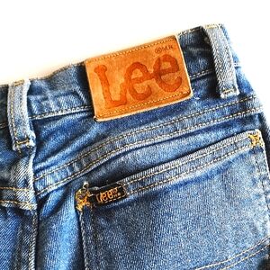 Lee Women's Straight Leg Jeans Medium Blue Denim with Tan Leather Patch